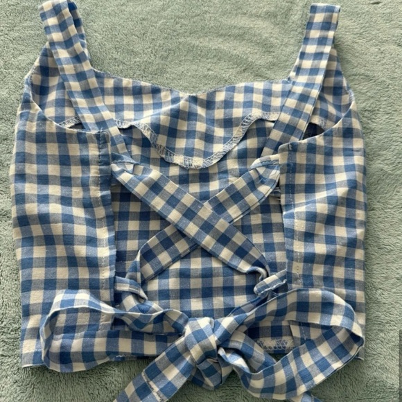 LAST CHANCE 🏷️ Set of two Crop Tops one Kendall and Kylie Size XS - Picture 6 of 11